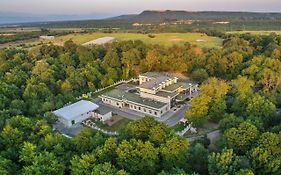 Chukhur Gabala Museum Hotel